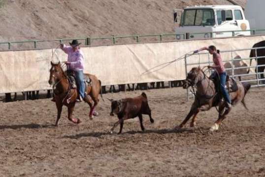 There looks to be a specific way to work that lariat...