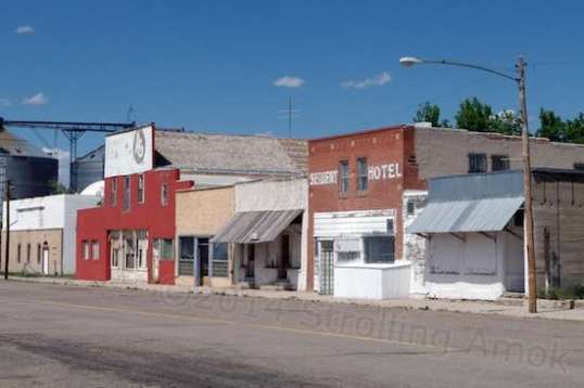 This is downtown Seibert, which has seen better days, but not perhaps not much better. These are all abandoned, and right across the street from the active post office. Me, I love the Seibert Hotel, and wouldn't I love a quick tour inside! Makes me curious as to what this little town's version of heyday was like, and when. The owner, Jan Presley has a stunning $6 million dream to restore the downtown to become a 1920's-era draw for tourists, but needs an angel investor. Like the I-70 Diner just down the road, it could work, technically. There's a huge difference between her vision of stylist 1920s Art Deco and the hardscrabble reality of rural small-towns in that period, but more power to her!