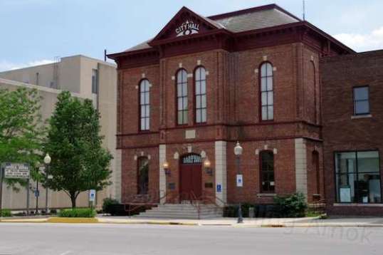A closer look at the Opera House.