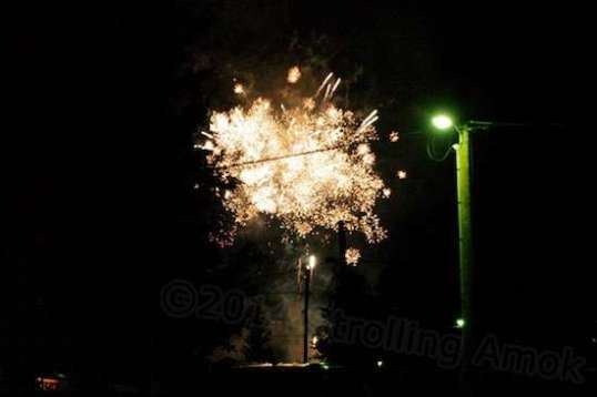 I like the "busy" ones. At this point near the end, a storm was approaching in the far distance, promising to out-horsepower this light show with its own, and drown out the stacatto cracks with a loud rumble and enduring boom of its own. 