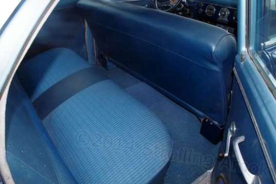 Nice, clean upholstery, too.