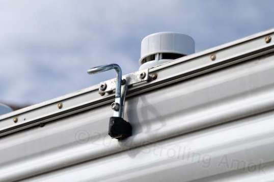 This is what a hanger eyelet is supposed to look like.