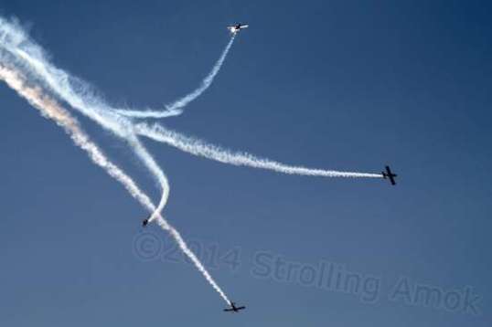 The Renegades zoom along and then all do quick turns at once, to go, up, down, left, and right. It was one of the most dramatic maneuvers in the entire air show. 