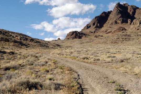 Once around the bend, this is a nice uphill climb, taking from 350 to 500 watts at about 4.5 MPH.