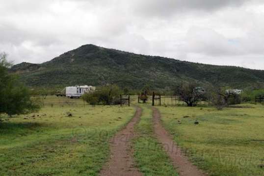 Looking out from the pen area shows the rear gate and Mighty Defiant.