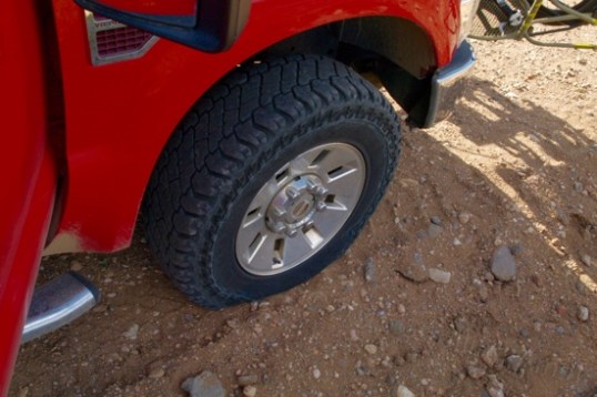 Poor camera angle to show a flat, but my mind was on how to get off the road and deal with it, not document it. 