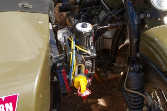 What drew my attention to the bike was this winch fitted between the cycle and the sidecar. Serious.