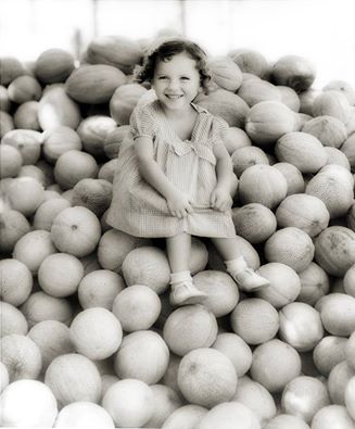 Cantaloupes in Grapevine, Texas, 1934.
