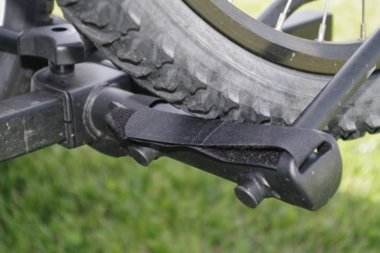 When not being used, the straps stow nicely and won't flail around, beating up paint.